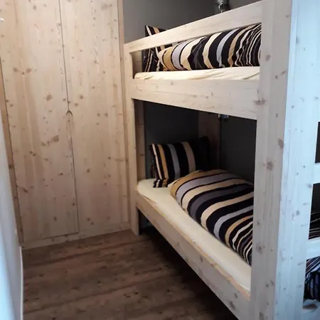 אכסניה Tgantieni Sot - Haus Mit Herz