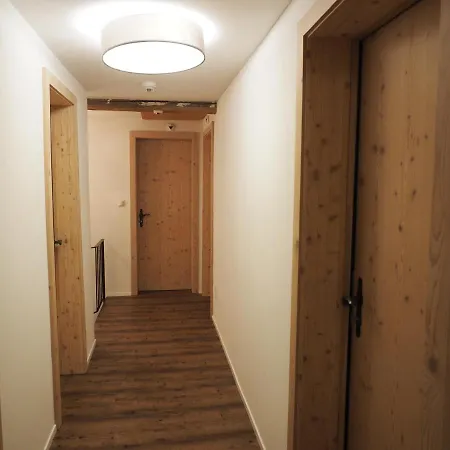 Tgantieni Sot - Haus Mit Herz לנזרהיידה