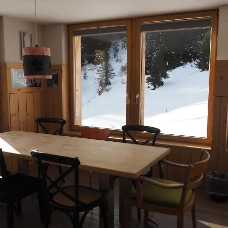 Tgantieni Sot - Haus Mit Herz אכסניה לנזרהיידה