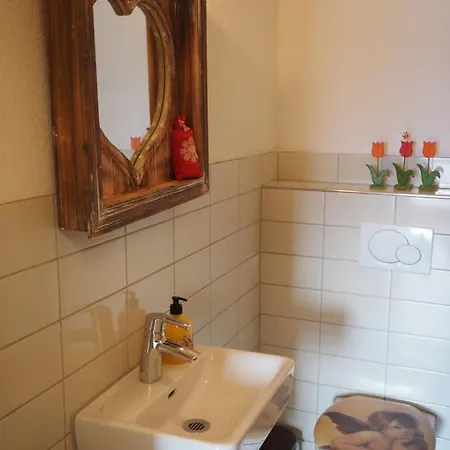 Tgantieni Sot - Haus Mit Herz