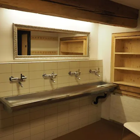 אכסניה Tgantieni Sot - Haus Mit Herz *