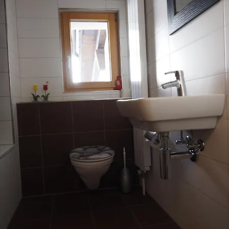 Tgantieni Sot - Haus Mit Herz