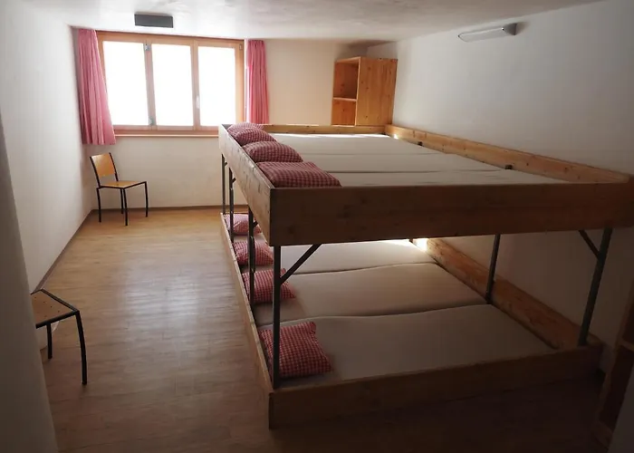 Albergue Tgantieni Sot - Haus Mit Herz