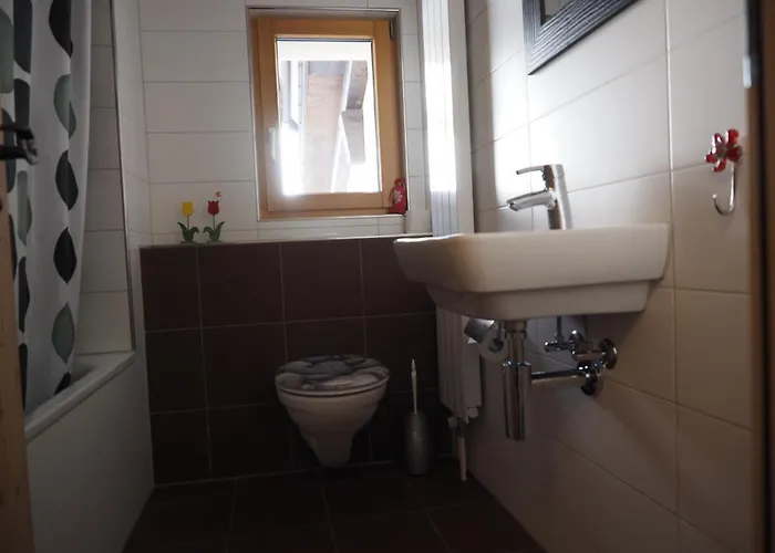 Tgantieni Sot - Haus Mit Herz