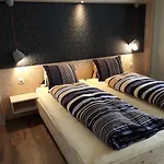 Tgantieni Sot - Haus Mit Herz * Ленцерхайде