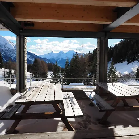 Tgantieni Sot - Haus Mit Herz Хостел *