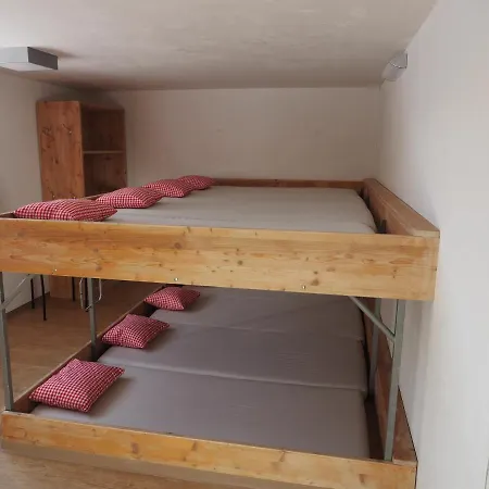Tgantieni Sot - Haus Mit Herz Hostel