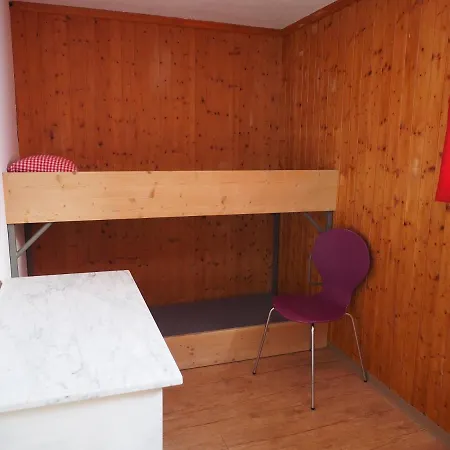 Hostel Tgantieni Sot - Haus Mit Herz Lenzerheide