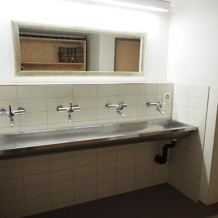 Hostel Tgantieni Sot - Haus Mit Herz Lenzerheide