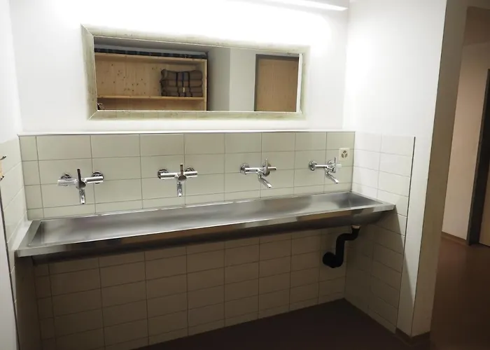 Hostel Tgantieni Sot - Haus Mit Herz Lenzerheide